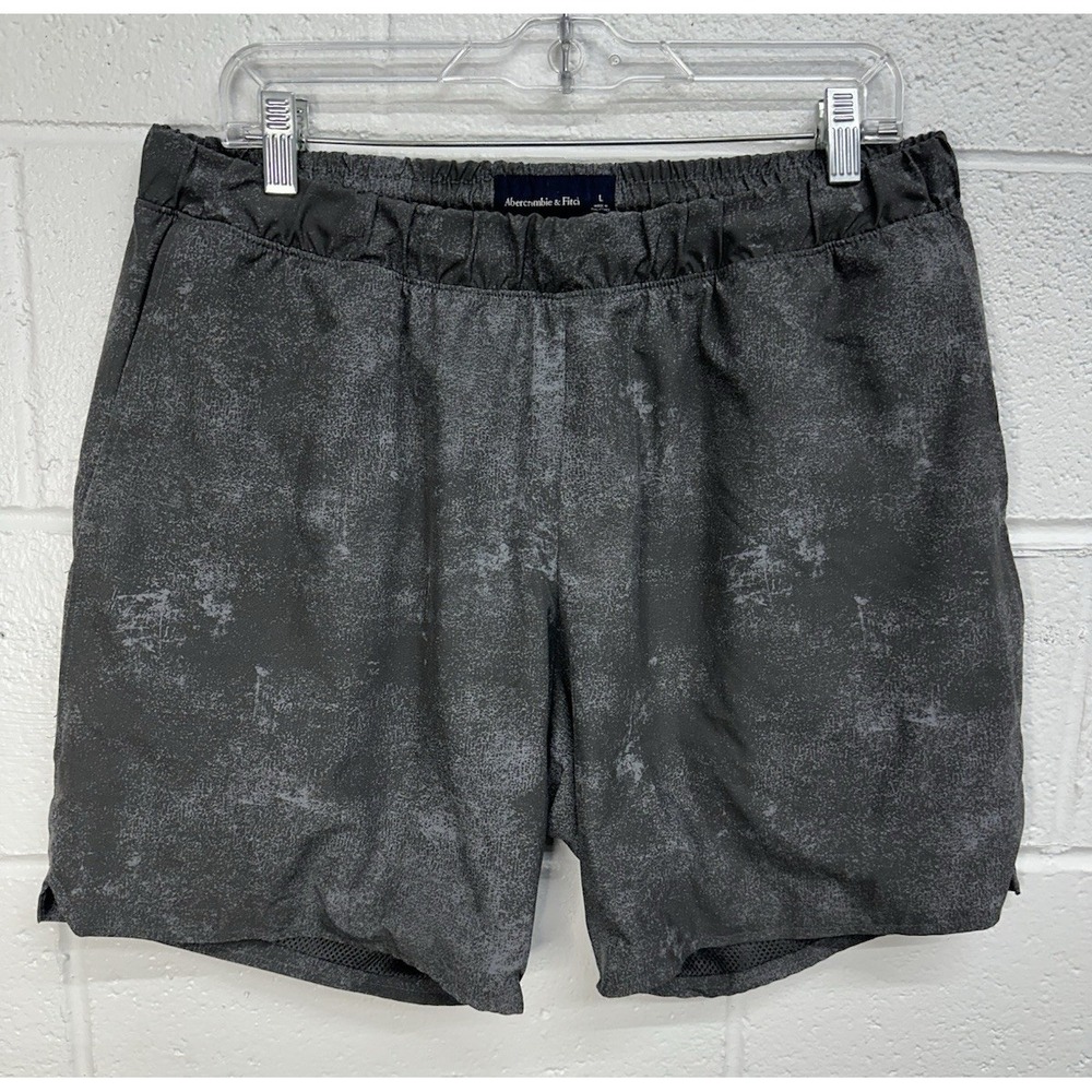 Abercrombie Men's Mesh Lined Retro Athletic Shorts / Men's Large